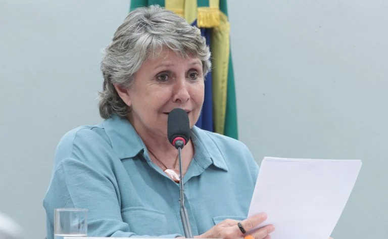 Lei determina uso de linguagem simples em mensagens de órgãos públicos para cidadãos - Notícias