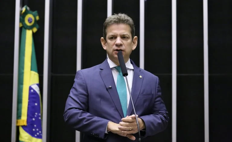 Comissão aprova projeto que permite envio de alertas de crimes a pessoas cadastradas - Notícias